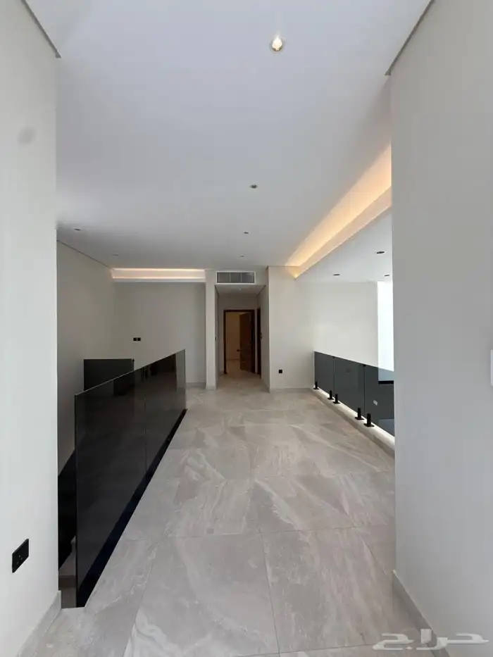 فيلا وشقة للبيع 8