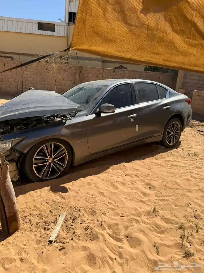 انفنتي Q50 2016 ديزل مصدومة 1