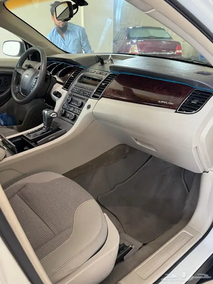 للبيع فورد تورس 2011 14