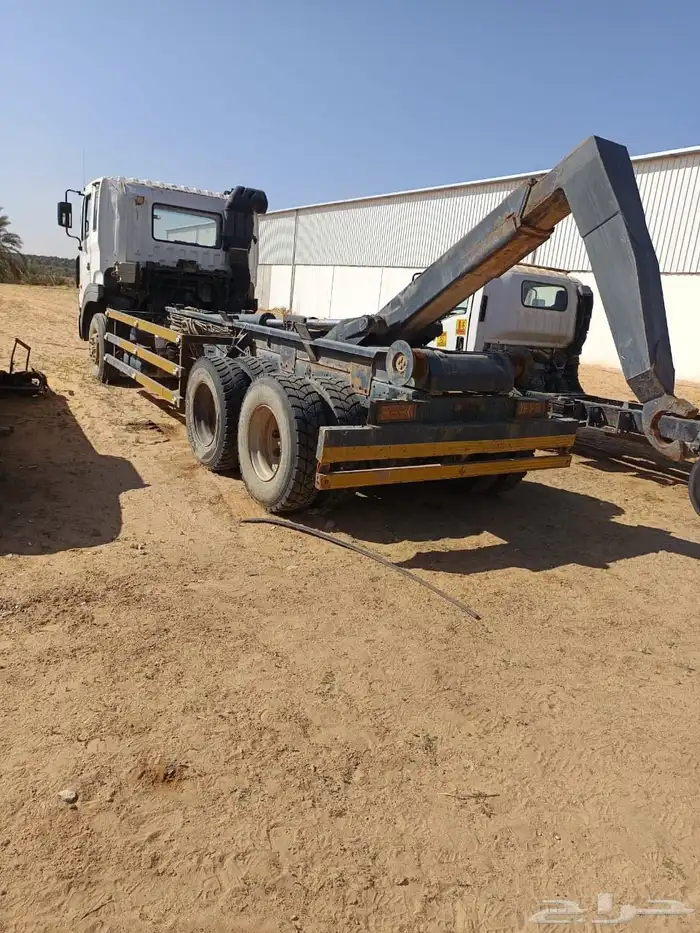 للبيع شاحنه هونداي هافن مع حاويات 3