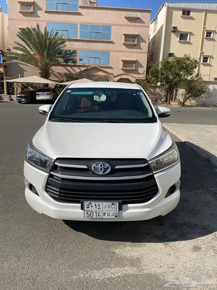 تويوتا انوفا 2017 0