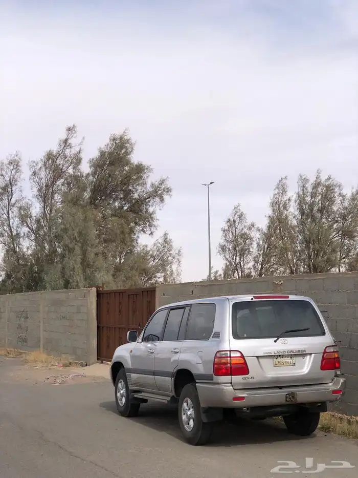لاندكروزر 2002 سعودي قير عادي اساس 2