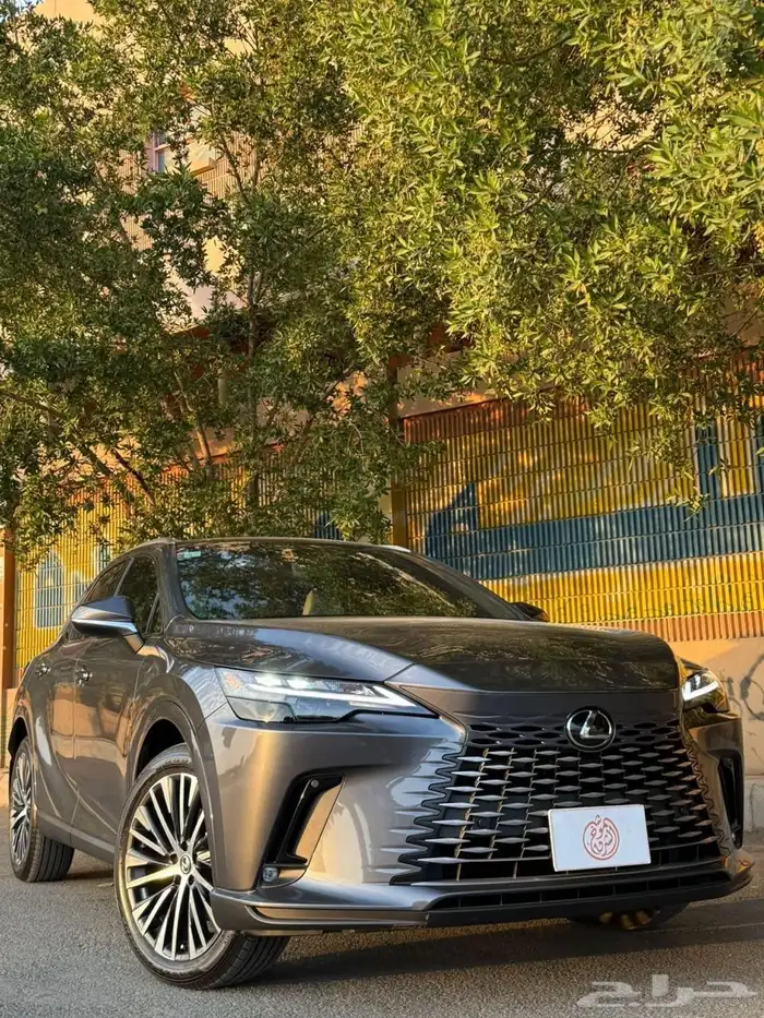 لكزس RX350h موديل 2024 4