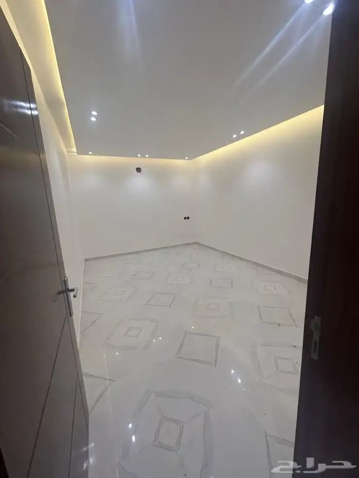 دور فاخر للبيع حي طيبة 1