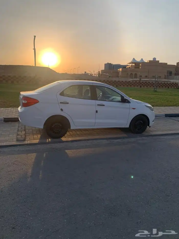 للبيع فيجو 2016 3