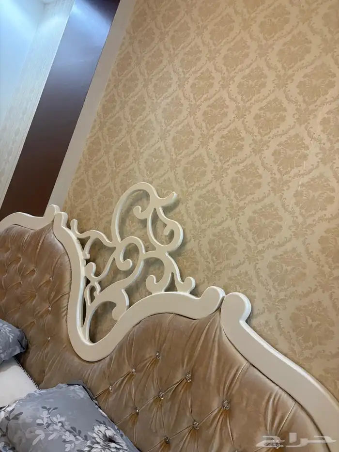 غرفة نوم لون ابيض 0