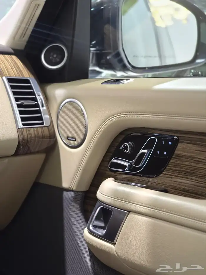 رنج روفر موديل 2019 بحالة الوكالة 14