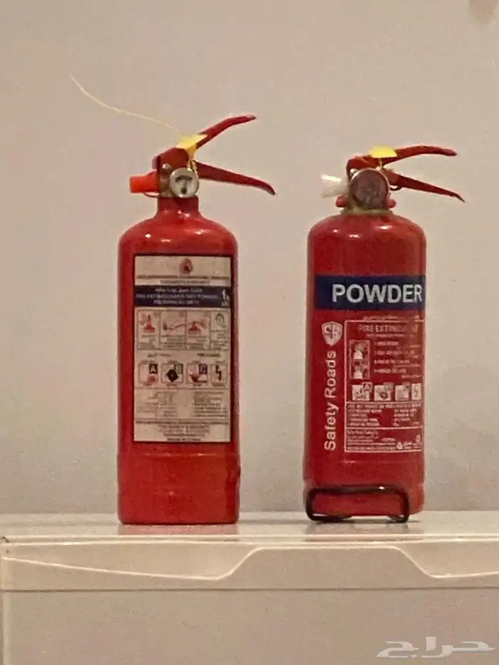 للبيع طفايات حريق   مراية كبيرة 31