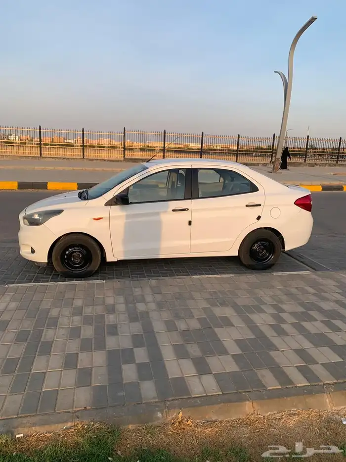 فيجو فورد موديل 2016 الممشى 186 قابله للزياده اتوماتيك 1