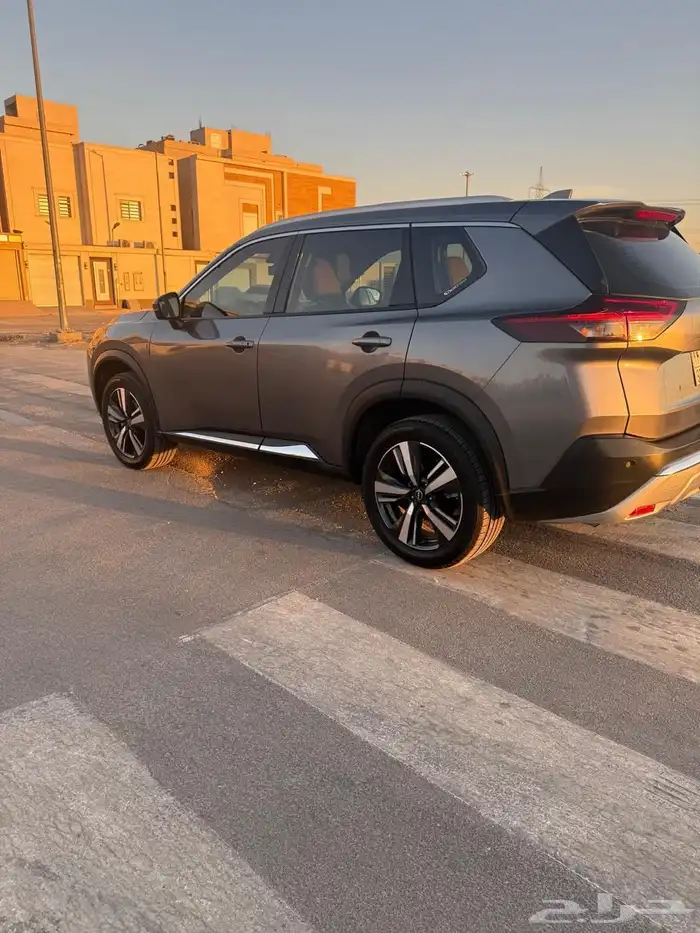 نيسان اكس تريل 2023 فل كامل دبل سبع مقاعد 0