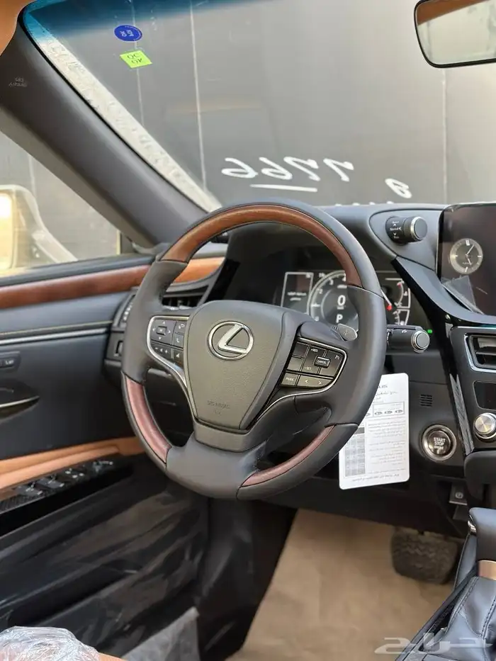 لكزس ES350 CC 2025 - لدى شركة عبدالمجيد الخضر 8