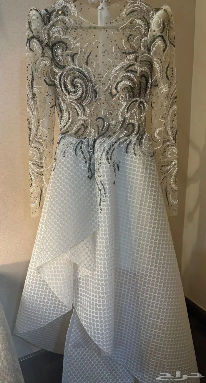 فستان سهرة من بيرلا 2