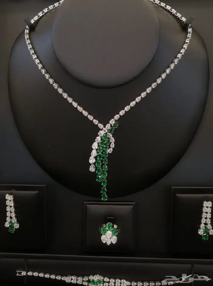 طقم زركون بتصميم أنيق مناسب للاحتفالات بتصميم عصري اكسسورات 0