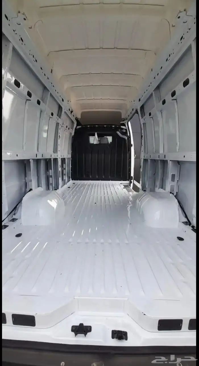 رينو فان ماستر 0