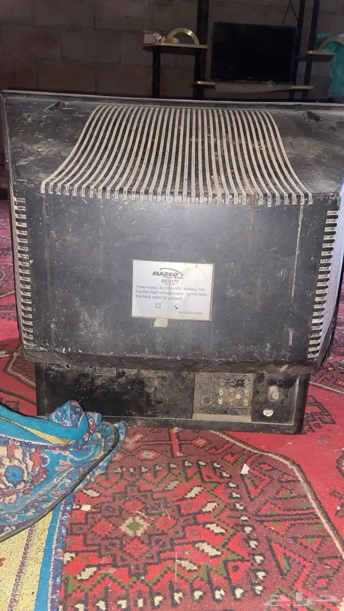 للبيع شاشتين 4