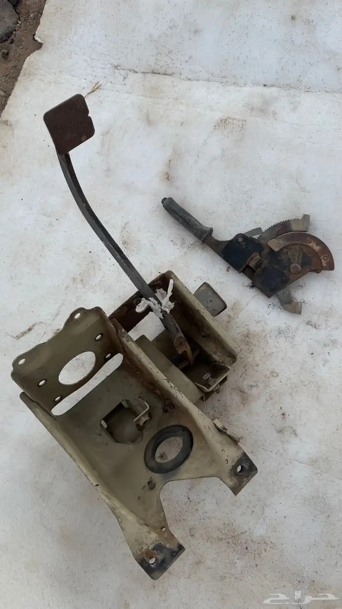 قطع غيار شاص ربع 77 الى 84 مستعمل 56