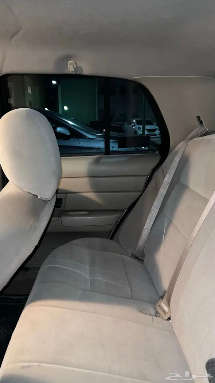 فورد كراون فيكتوريا بوليسي 2