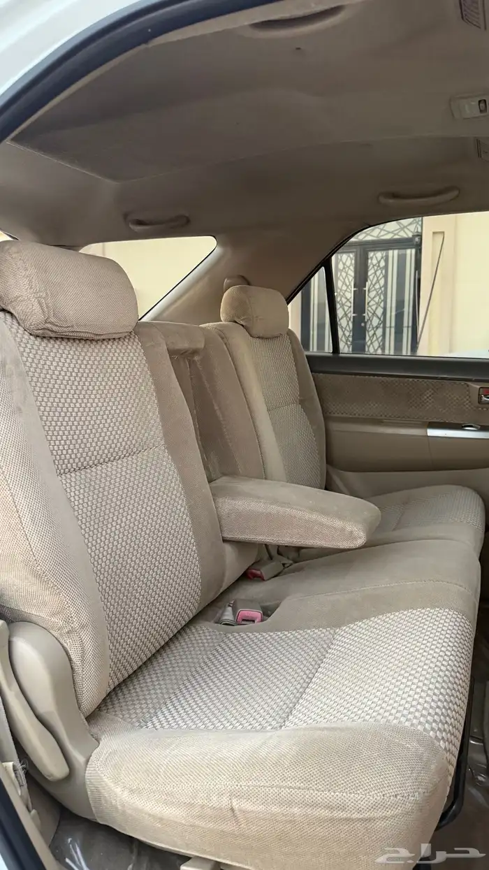 فورتشنر 2014 نضيف جدا 25