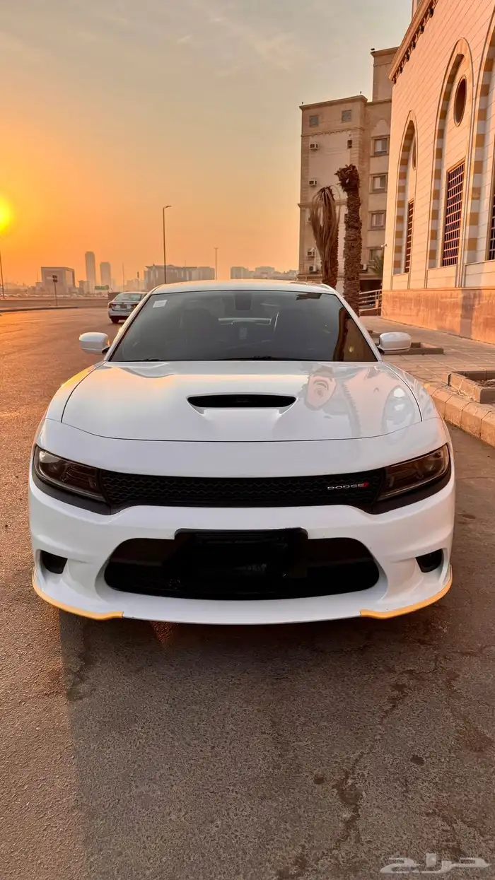 تشارجر R T 5.7. 2022. v8 ممشى 58 الف فقط الموتر مخزن 5