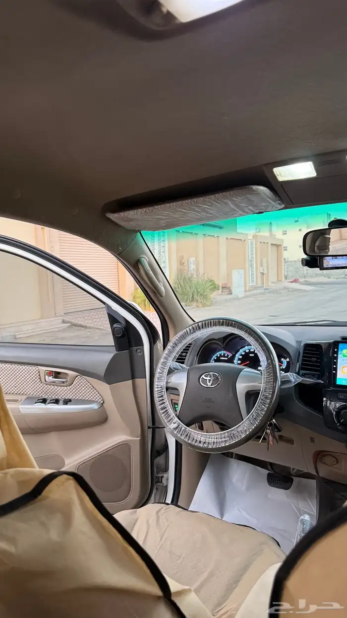 فورتشنر 2014 نضيف جدا 12