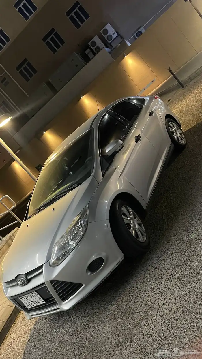 للبيع فورد فوكس 1