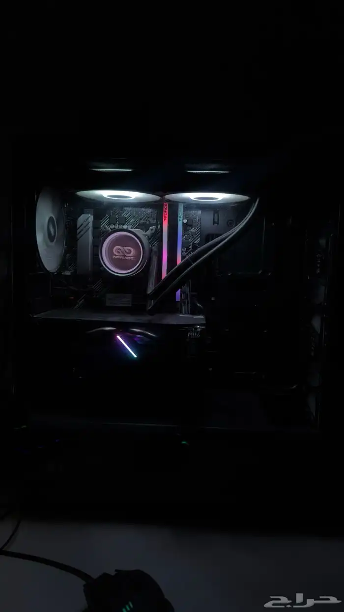 للبيع شاشة و Pc 5