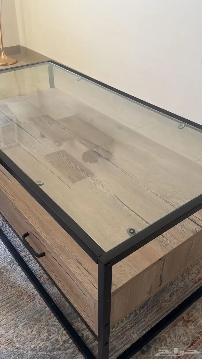 طاولة   اثاث 2