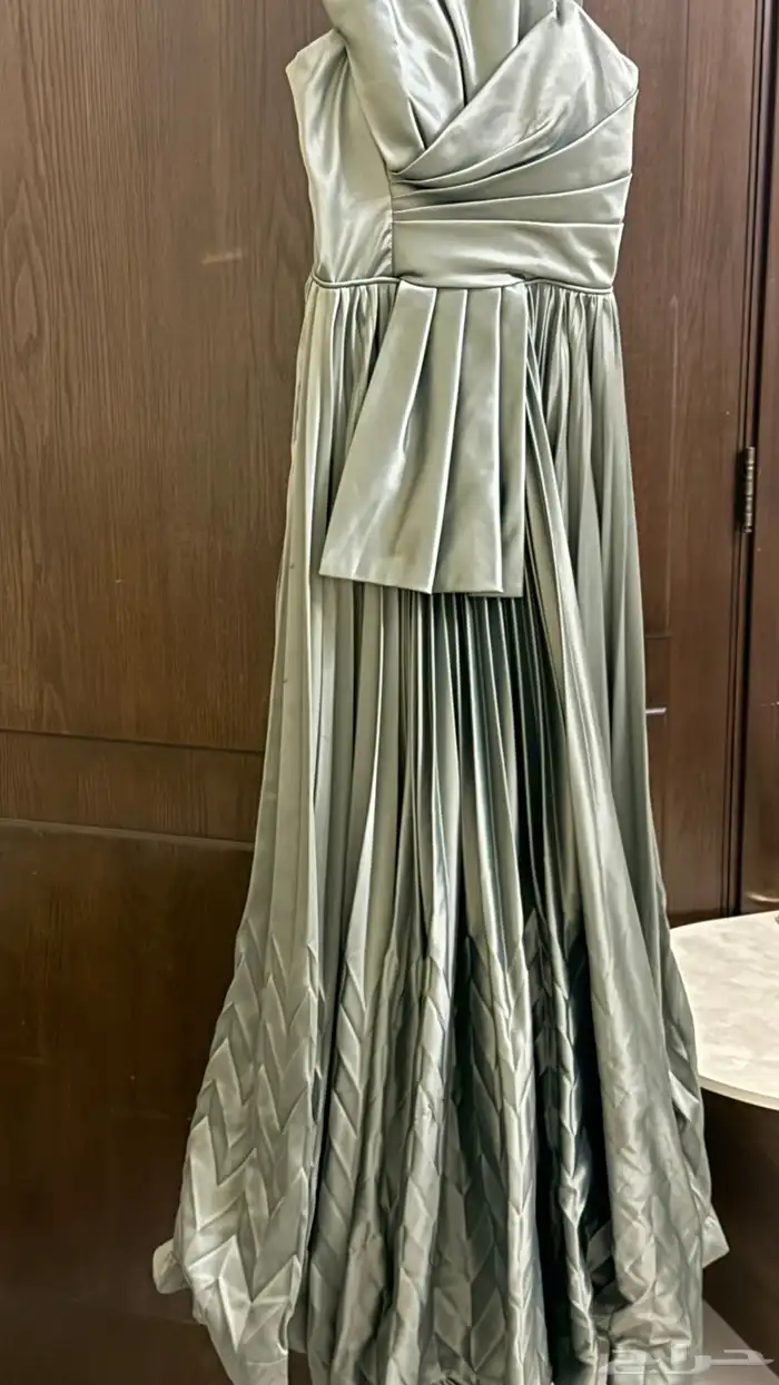 فستان نظيف وجديد 1