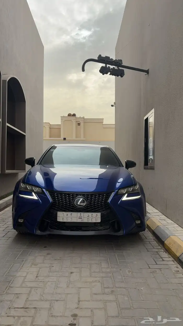 لكزس جي اس 2017 1