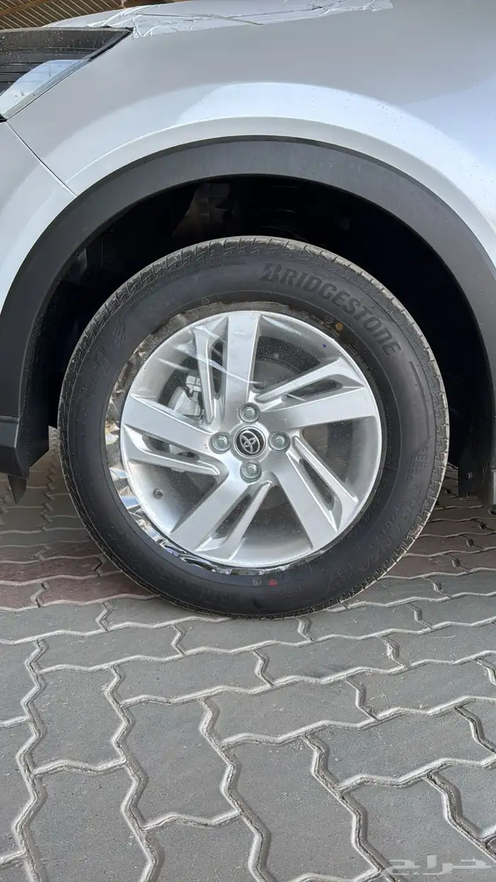 تويوتا رايز XLE ستاندر بنزين 2026 4