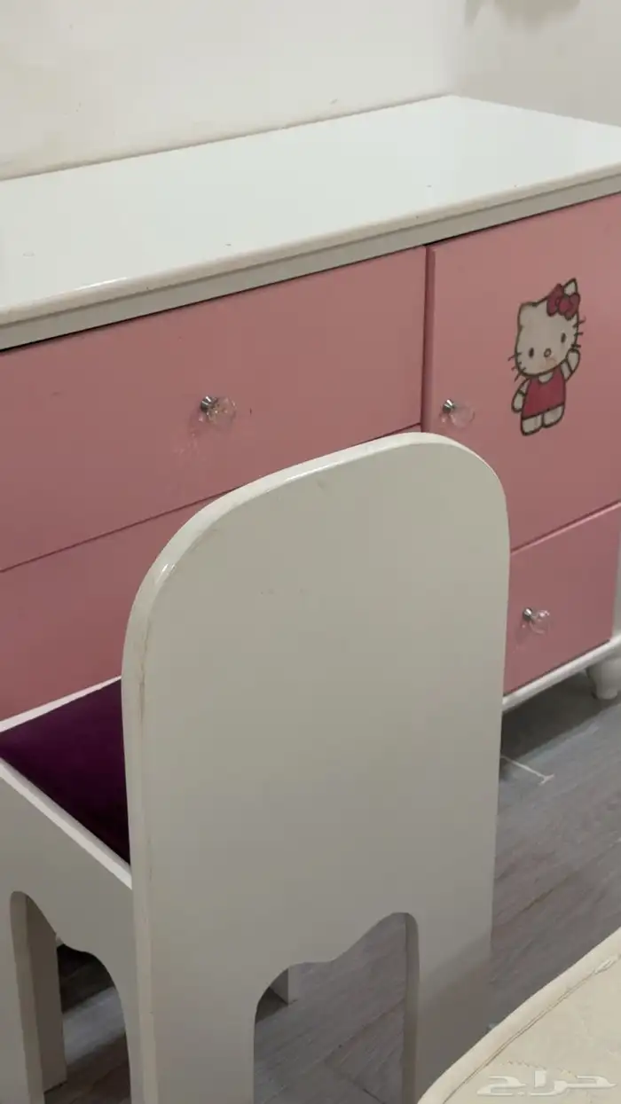 غرف نوم شبه جديده 1