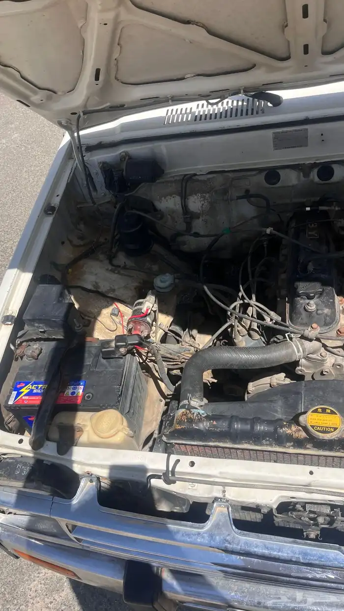 هايلكس 1985 للبيع غمارتين نظيفه 22