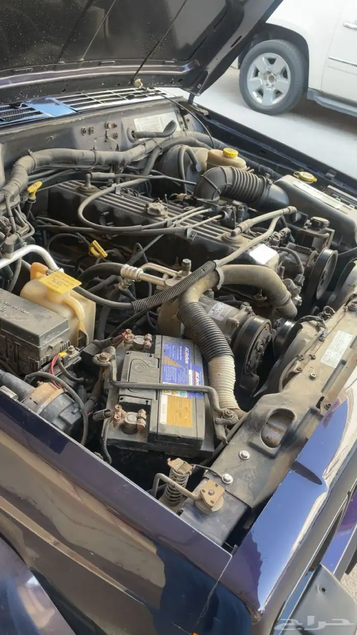 للبيع جيب شروكي 5