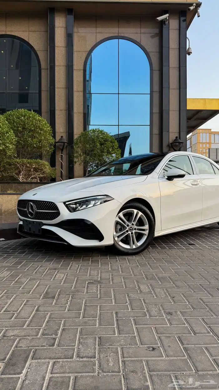 مرسيدس a180 زيرو 2023 0