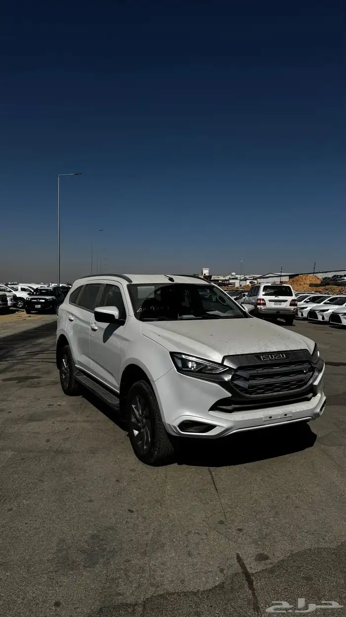 عرض إليوم لايفوتكك  ايسزو 2023 MU-X فل كامل بسعر  112 700 1