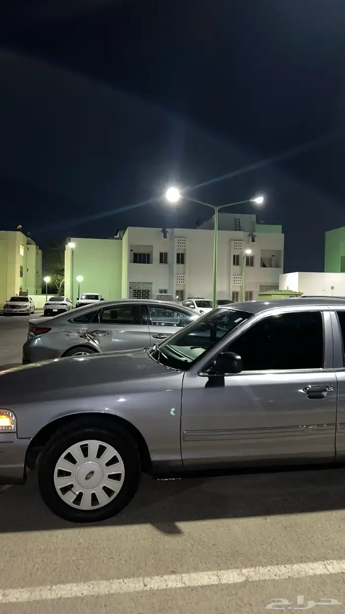 فورد كراون فيكتوريا بوليسي 16