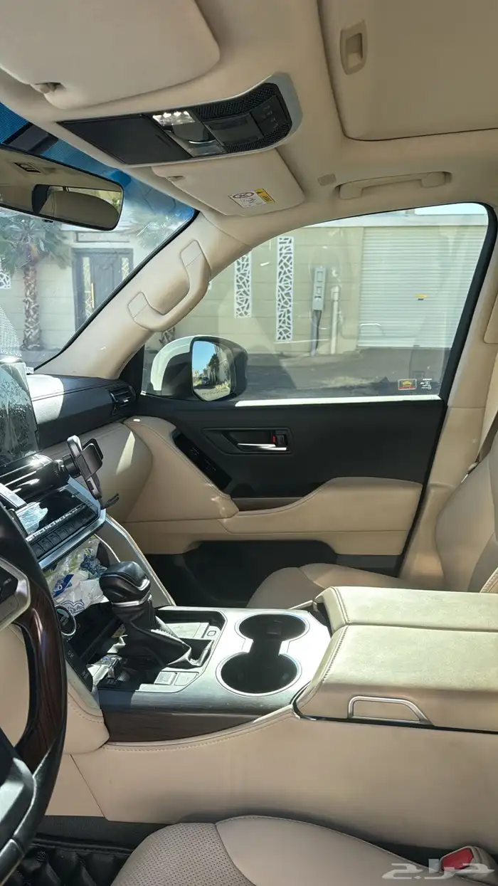 لاندكروزر ديزل GXRرقم 4مشروط 2023 وكاله 9