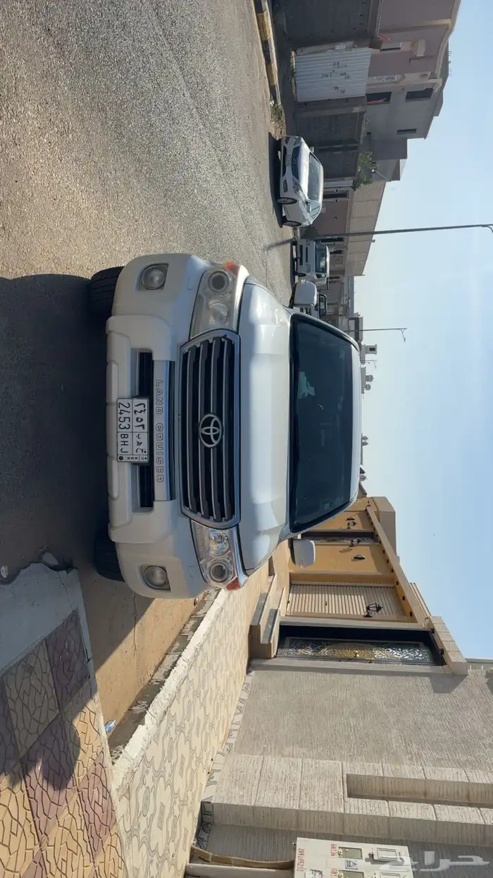 تويوتا لاندكروزر جيب موديل 2014 GXR سعودي 8 سلندر فل كامل 4