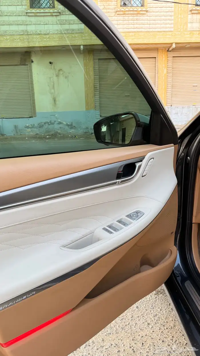 هونداي ازيرا 2020 ( بنزين ) فل كامل بانوراما 6