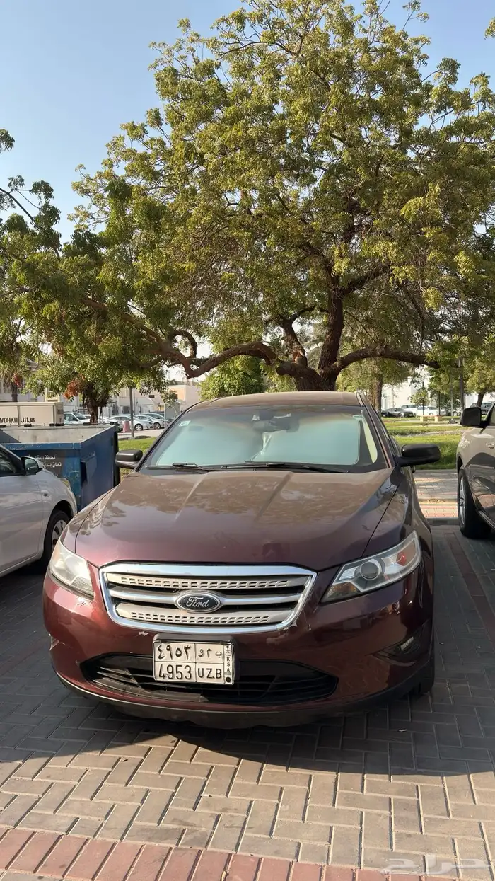 للبيع فورد تورس موديل 2012 8