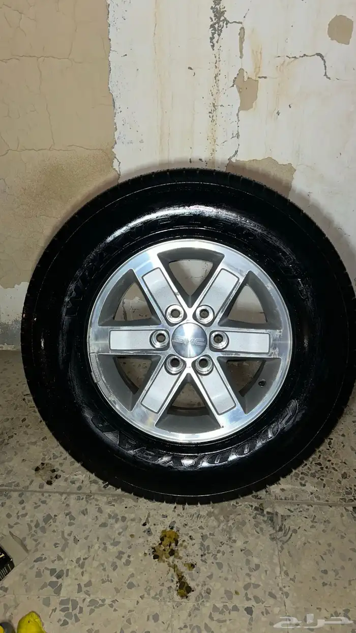 جنوط GMC أصلية وكالة مخزنة من 2012 ونظيفة جدا 2