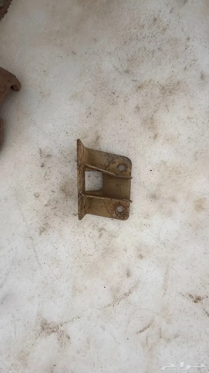 قطع غيار شاص ربع 77 الى 84 مستعمل 92