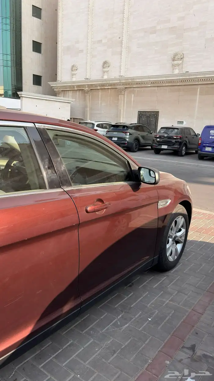 للبيع فورد تورس موديل 2012 0