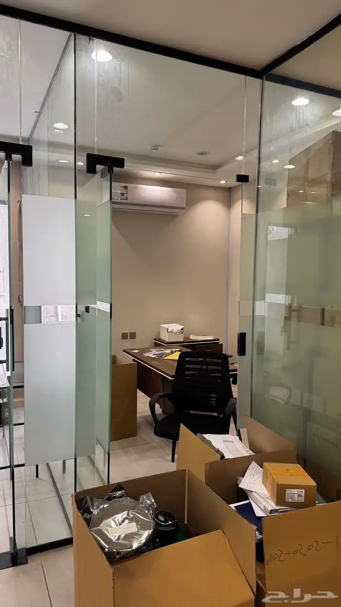 مكتب للتقبيل في حي المصيف مساحة 80 متر 6