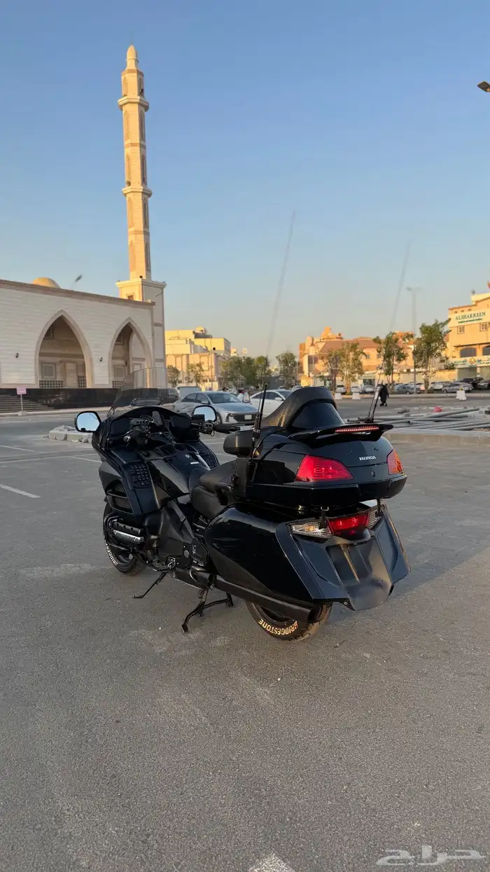 للبيع قولد وينق بلاك اديشن 2014 2