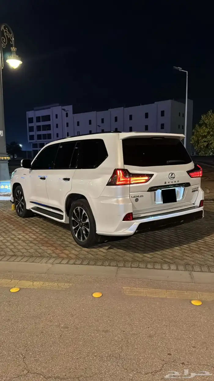 جيب لكزس بلاك ايدشن 2