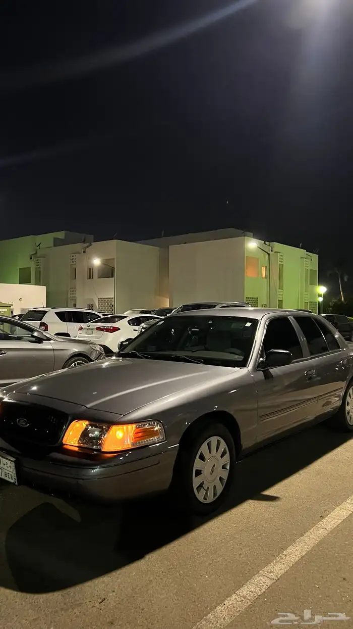 فورد كراون فيكتوريا بوليسي 20