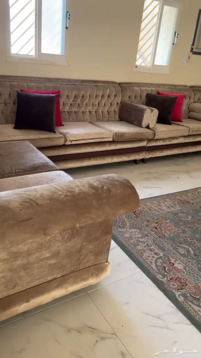 كنب للبيع نظيف 0