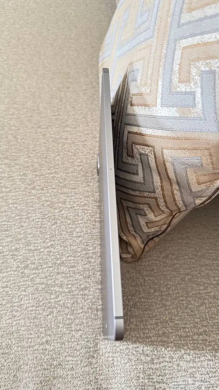 ايباد برو الجيل الرابع شريحه 128g 4