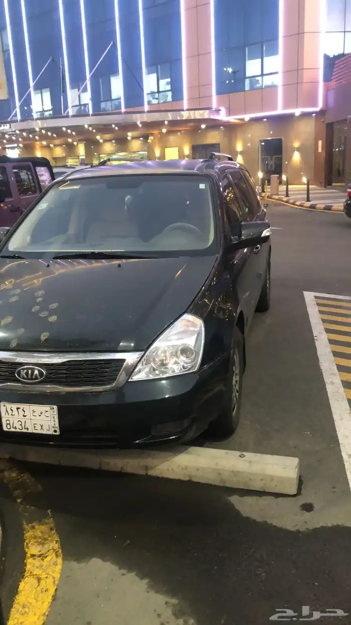 كيا كرنفال موديل 2015 للبيع 2